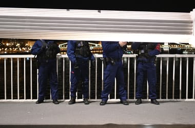 Felfüggesztett börtönbüntetést kértek a Momentum hídfoglaló aktivistáira