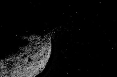 Találtak egy idegen aszteroidát, nem tudni, honnan jött, de 245 000 km/h-val száguld át a Naprendszeren