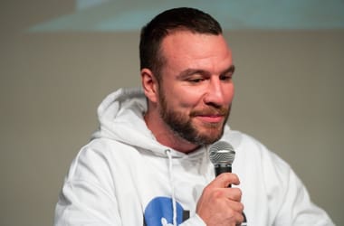 Molnár Áron Putyint emlegetve kérte számon Sulyok Tamást