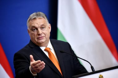 Orbán meghívta a Karmelitába Jeszenszky Gézát egy beszélgetésre