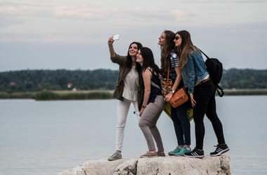 Elköltözik a kiszáradó Velencei-tó partjáról az EFOTT