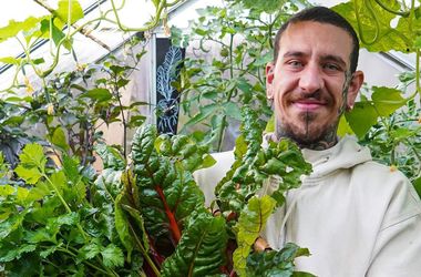 Ismeri a tetkós olasz fickót az Instáról? Elmesélte, hogyan lett konyhai mosogatóból híres zero waste-influenszer