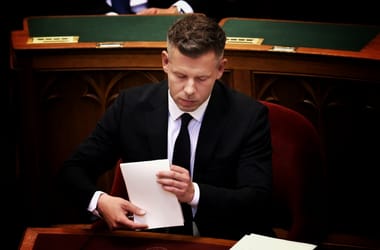 Magyar Péter visszafizetett 9,2 millió forintnyi t