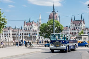 Augusztusban ezeken a nosztalgiajáratokon lehet utazni Budapesten