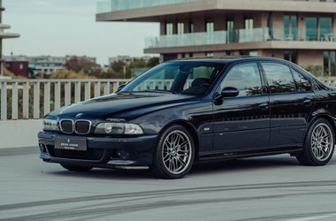 Eladó a Volkswagen egyetlen W10-es BMW-je, ami még az M5-nél is durvább