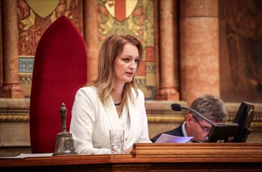 Forsthoffer Ágnes nem vállalja az Anna-bál fővédnökségét, mert a bálnak nem politikusok ingyenjegyeiről kellene szólnia