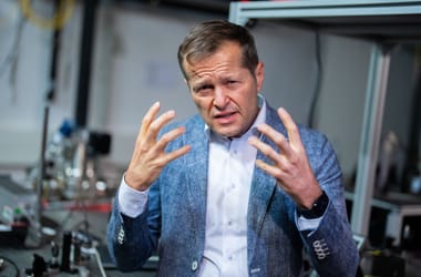 Krausz Ferenc: Ukrajnát a befagyasztott orosz pénzekből kell újjáépíteni