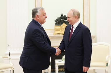 Így fog Putyin beavatkozni a magyar választásba - Takácsy Dorka és Németh András a Fülkében