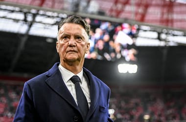 Louis van Gaal felépült a rákból és szívesen leülne egy erősebb válogatott kispadjára