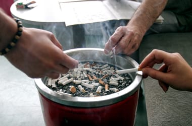 Minden órában meghal egy tüdőrákos beteg, de sokkal jobb a helyzet, mióta tilos beltéren dohányozni