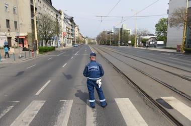 Újra járható az Alkotás utca a BAH-csomópontnál