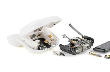 Szétszedték az AirPods 5-öt, majd jött a meglepetés – videó