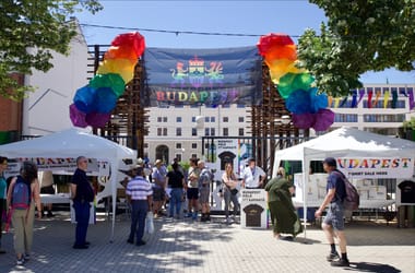 Orbán és Magyar is posztolt már a Pride-ról, a szélsőségesek a helyszínen gyülekeznek – élő közvetítés a büszkeség napjáról