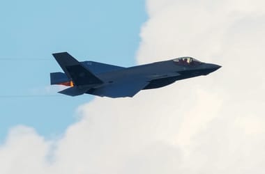 Iráni célpontokat bombázott az amerikai haderő, egy stratégiailag fontos hidat is találat ért