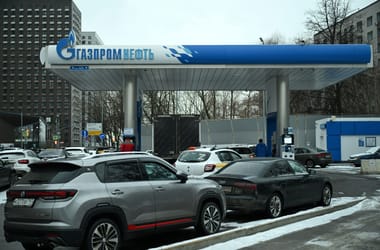 Hígítani kezdték a benzint az oroszok, annyira szétbombázták az infrastruktúrájukat az ukránok