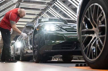 Újabb tömeges leépítés jöhet a Porschénál