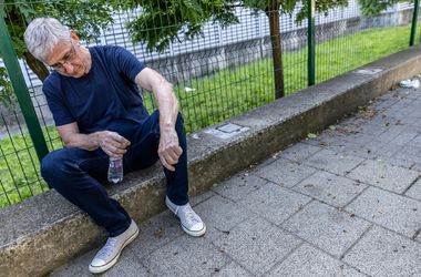 Sejtelmeset posztolt Gyurcsány „Államférfiak és paprikajancsik” címmel