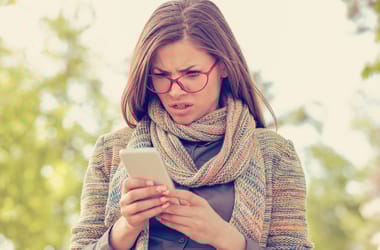Ha megjelenik ez a kártya a WhatsAppon, akkor épp megpróbálhatják átverni