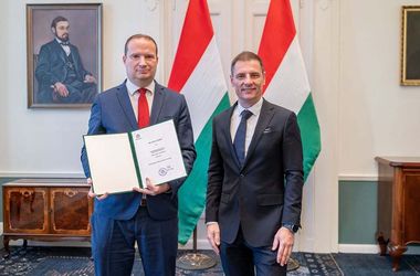 Személyes adattal való visszaéléssel gyanúsítják az előző kormány egyik államtitkárát