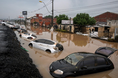 143-an haltak meg a heves esőzésekben Brazíliában, félmillió embernek kellett elhagynia az otthonát – fotók