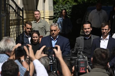 Die Presse: Jól halad a Fidesz szétverése, szorul a hurok Orbán klikkje körül