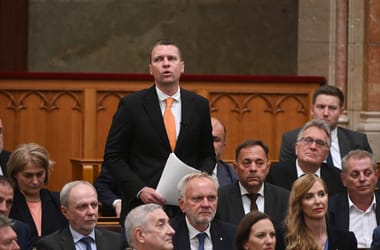 Menczer Tamás szerint Rácz András és Magyar Péter „az ukránok szennyesét mossa”