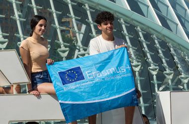Átalakítaná az Erasmus+ programot az EP, nagyobb ösztöndíjakat és több résztvevőt szeretnének