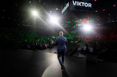 Orbán a „fogalmatlan tiszás úrigyerekekről” posztolt a Harcosok Klubjában