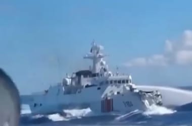 Összeütközött két kínai hajó, miközben egy Fülöp-szigeteki hajót üldöztek – videó