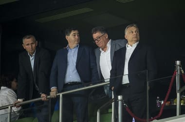 „Sem megerősíteni, de cáfolni sem tudjuk” – Szíjj László cégét a titokzatos kötvényekről és Magyar Péter vádjairól kérdeztük