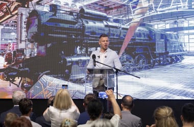 Magyar Péter megnyitott egy kiállítást és erős szavakkal illette Lázár Jánost