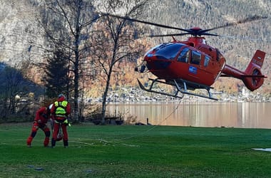 Rövidnadrágban és pólóban találták meg a magyar fiatalt az osztrák hegyimentők, 8 órán át tartott a kimentése