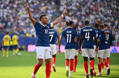 A spanyol védelem meg tudja állítani az Mbappé vezette félelmetes támadógépezetet? – ez dönthet az első elődöntőben