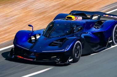 A hétvégén mutatkozik be a Red Bull elképesztő hiperautója