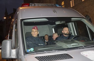 A HVG exkluzív fotói a már letartóztatott Matolcsy Györgyről