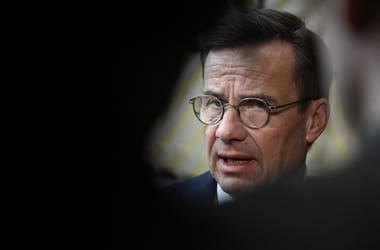 Éveken át, a saját testőrei fedték fel a svéd miniszterelnök tartózkodási helyeit – egy sportalkalmazással
