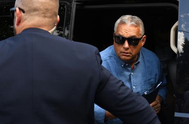 Orbán éjszakánként másfél millióért szállt meg Svájcban