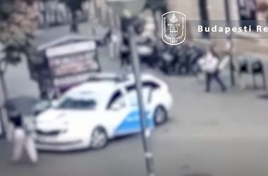 Videó: akciófilmbe illő jelenttel kaptak el a rendőrök egy férfit Budapesten