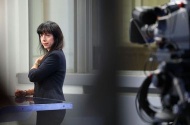 Aknára léphetett a német Baloldal berlini jelöltje, amikor utólag húzatta volna ki egy sötét figura nevét egy Der Spiegel-interjúból