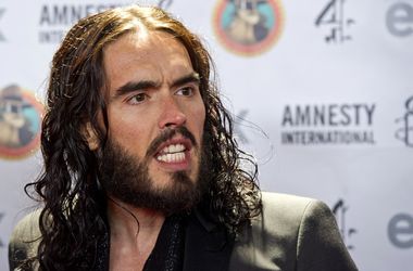 Szexuális bántalmazás-sorozat - Újabb nő vallott Russell Brand ellen
