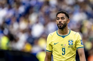 Videón a megható pillanat: a brazilok sztárja vigasztalta az összetört japán játékost