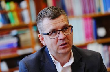 Már szerdán dönthetnek Seszták Miklós letartóztatásáról