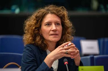 A Tisza Párt EP-delegációjának vezetőjét, Lakos Esztert választotta alelnökévé az Európai Néppárt