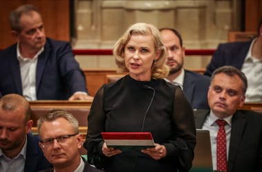 Kiderült, mit mondott Juhász Hajnalkának egy tiszás képviselő, amiért bocsánatot kellett kérnie