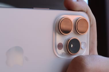 Összeborul az Apple és a Samsung, látványosan új korszak kezdődhet a mobilos fotózásban