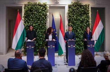 Itt a bejelentés: kis lélegzethez jutnak még a babavárósok, akiknek piaci alapon kellene törleszteniük – élőben a kormány döntéseiről