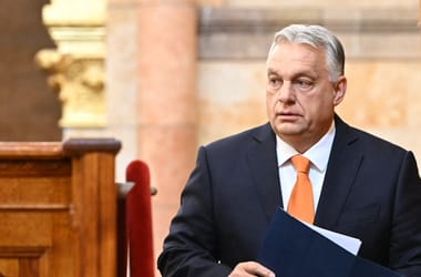 Téglákat sejt saját harcosai között Orbán Viktor