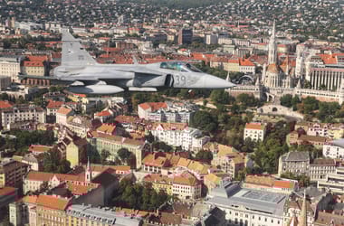 Így még nem látta a budapesti légiparádét, páratlan helyről fotózhatott a HVG riportere
