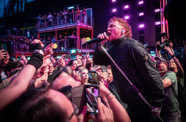 Anarchia a Budapest Parkban – itt járt a Sex Pistols