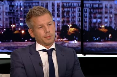 Tiszai kenutúrával indul Magyar Péter 80 napos országjárása kedden